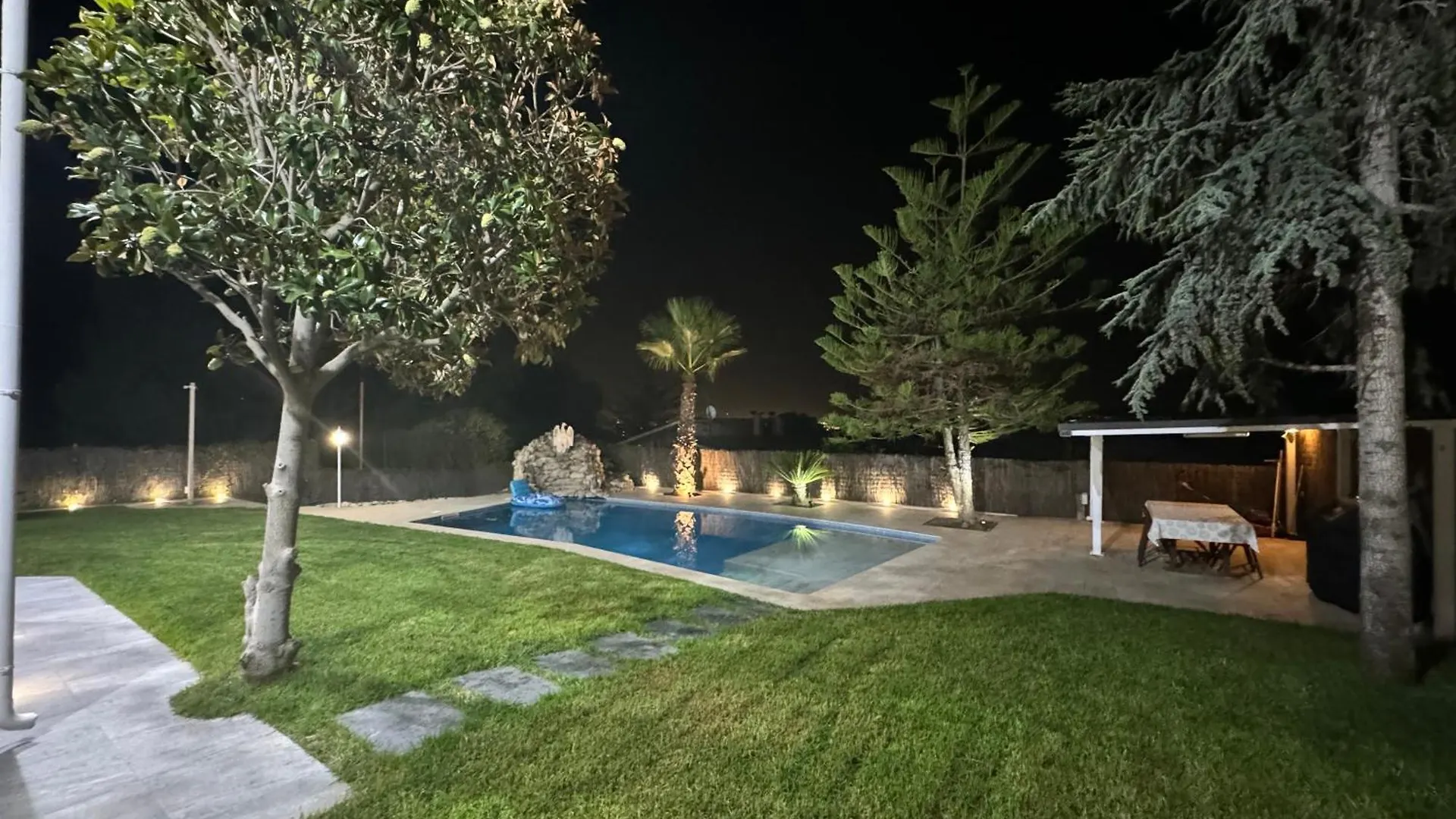Casa A 20Km De Barcelona Con Sauna Y Piscina Privada Villa Fontpineda Palleja Holiday home